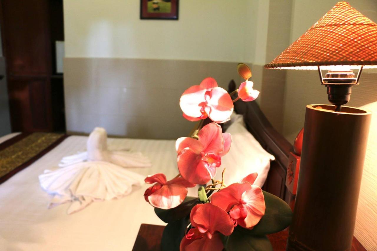 Mali Namphu Hotel Vientiane Exterior photo