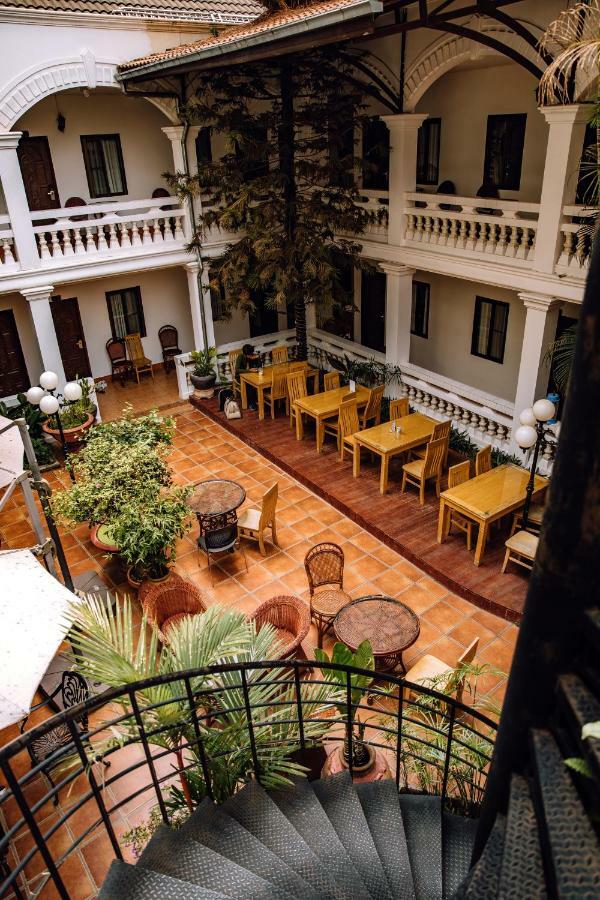 Mali Namphu Hotel Vientiane Exterior photo